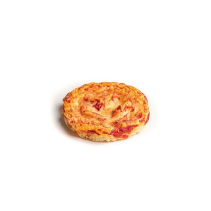 Okrugla mini pizza s rastopljenim sirom i umakom od rajčice, zapečeni rubovi, na bijeloj pozadini.