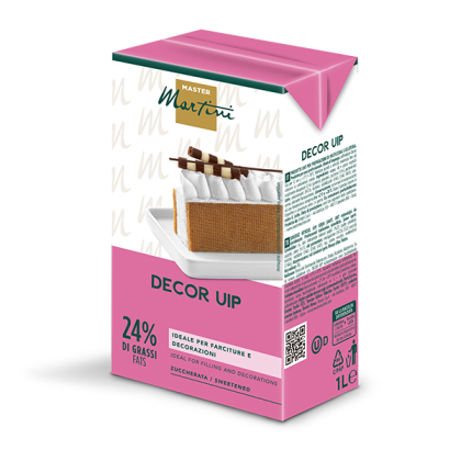 Ružičasta kutija 1L slatkog vrhnja za tučenje Master Martini Decor UIP, 24% masti, sa slikom torte.
