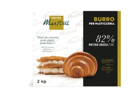 Pakiranje Master Martini 2kg slastičarskog maslaca s 82% masti, s kroasanom i lisnatim tijestom s kremom.