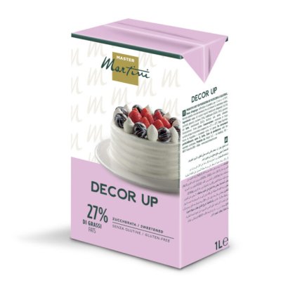 Zaslađeno tekuće vrhnje Master Martini Decor Up, 27% masti, bez glutena, 1L roza pakiranje sa slikom torte